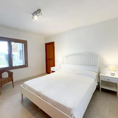 Villa Tipica Gallurese In Costa Smeralda Cugnana